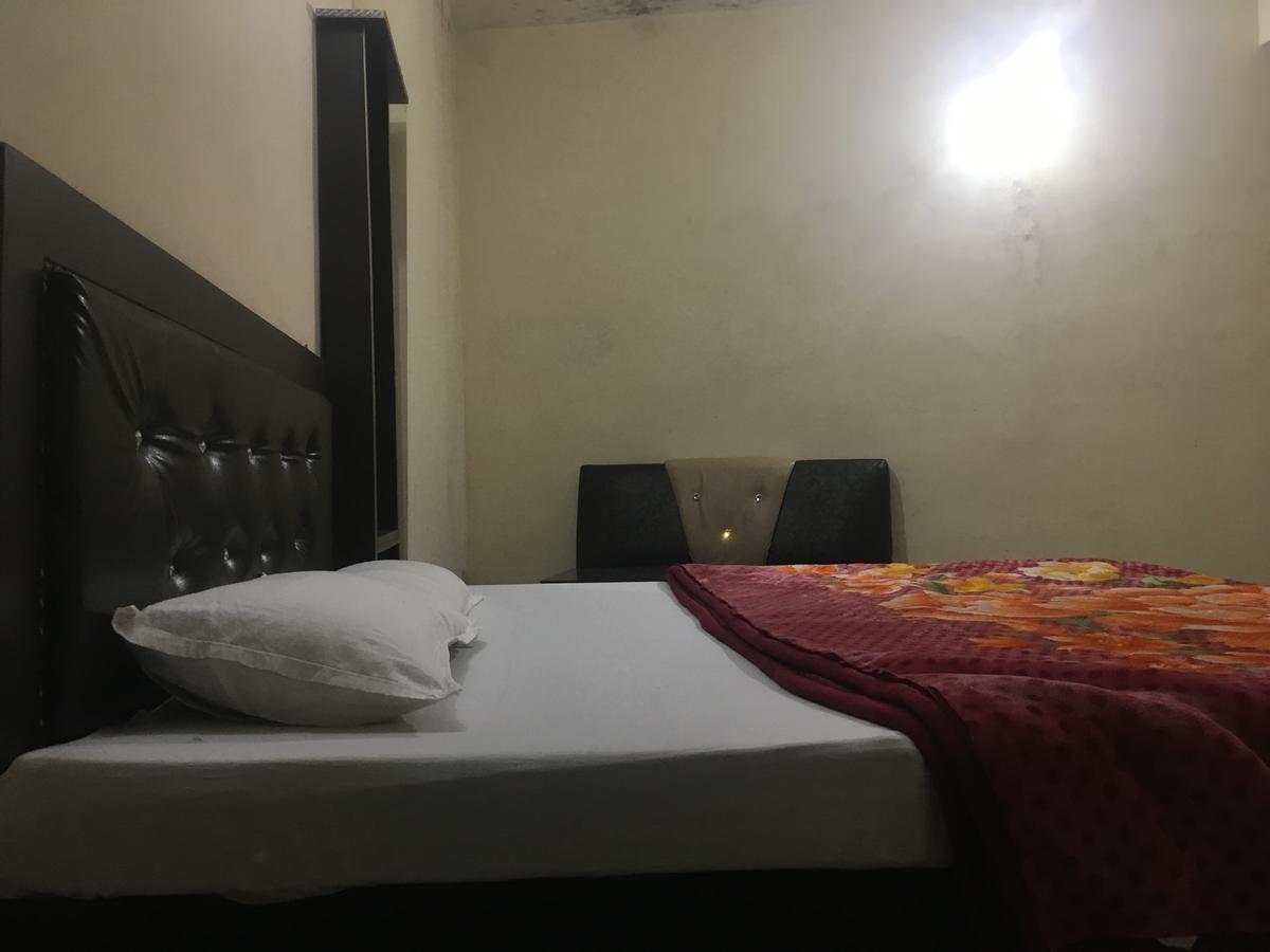Oyo 12976 Hotel New Fiza Jammu Exterior foto