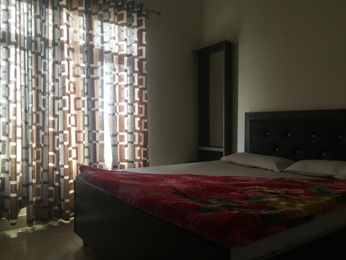 Oyo 12976 Hotel New Fiza Jammu Exterior foto