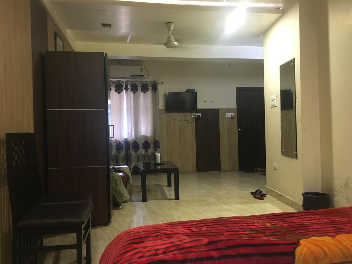 Oyo 12976 Hotel New Fiza Jammu Exterior foto