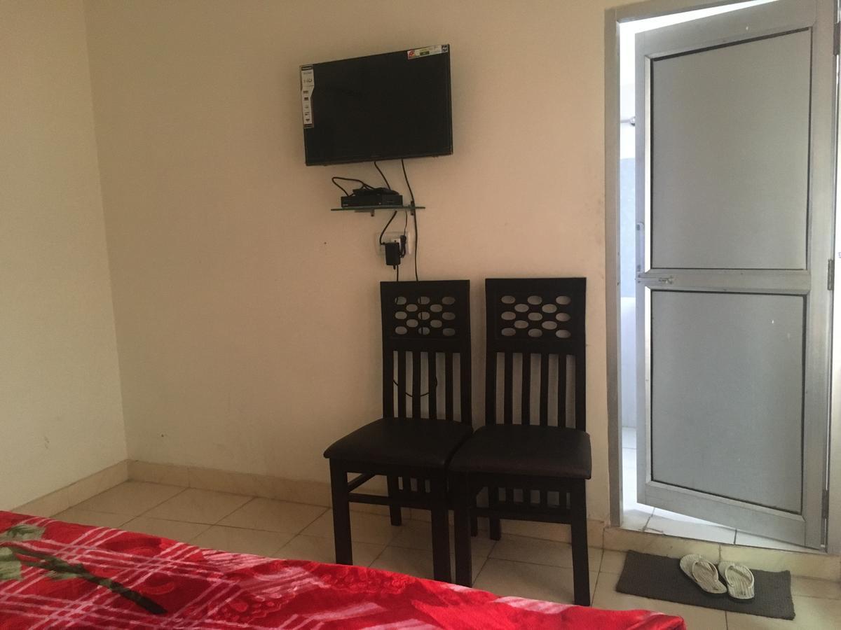 Oyo 12976 Hotel New Fiza Jammu Exterior foto